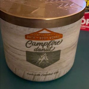 Bath & Body Works Campfire Donut Candle